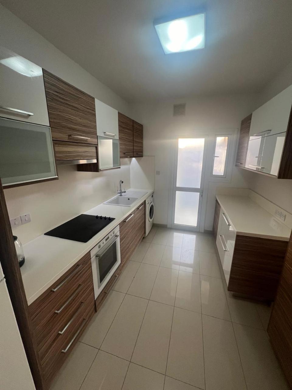 Takelena Apartments Limisso Esterno foto
